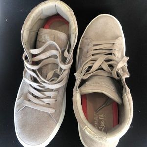 Suede Skechers Street High Tops Size 9